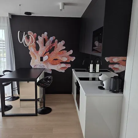 Coral Bay Apartment *